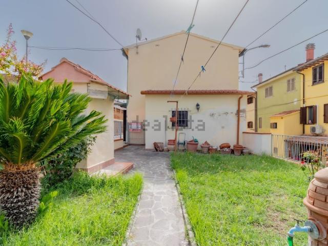 Casa in vendita a San Frediano a Settimo, Cascina