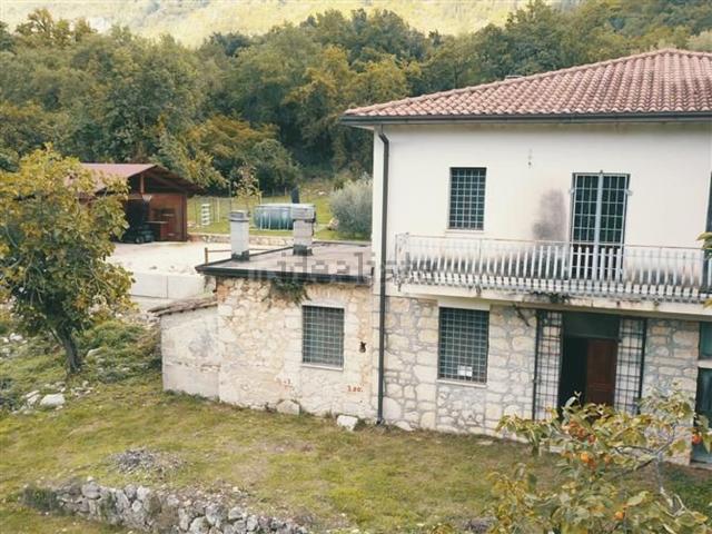 Casa in vendita a Sant'elia Fiumerapido, Lazio