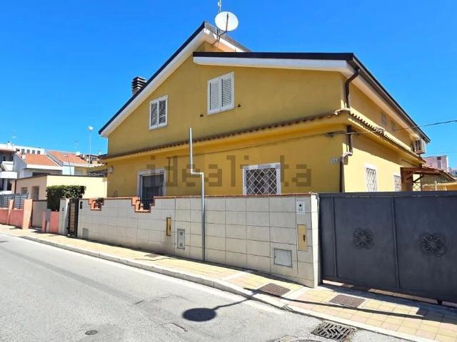 Casa in vendita a Villa Canonico, Montesilvano