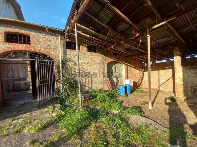 Casa in vendita a Colle del Lupo, Uzzano E Castello