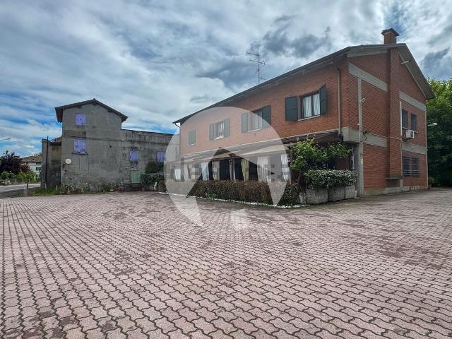 Casa in vendita a Tresinaro - Secchia, Re