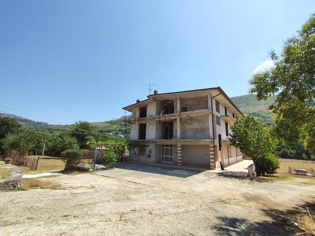 Casa in vendita a Castro dei Volsci, Frosinone