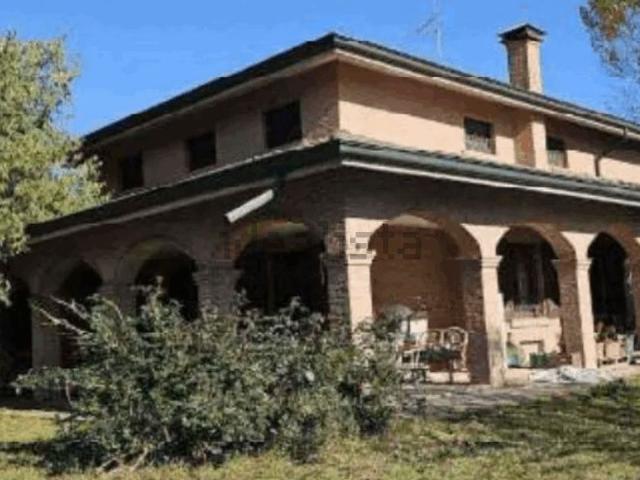 Casa in vendita a Unione Comuni Modenesi Area Nord, San Felice Sul Panaro
