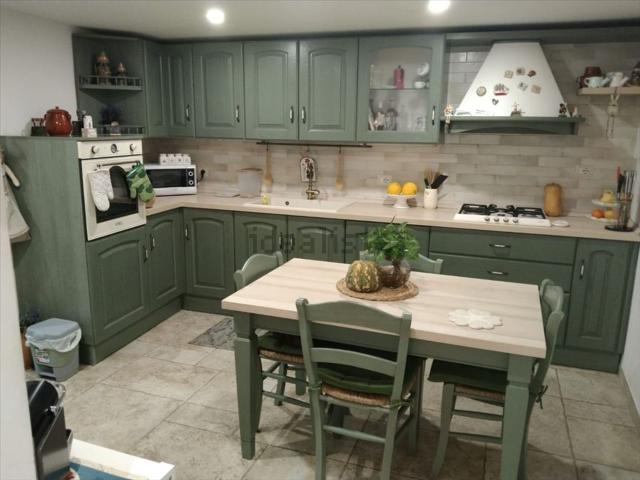 Casa in vendita a Puglia, Bari