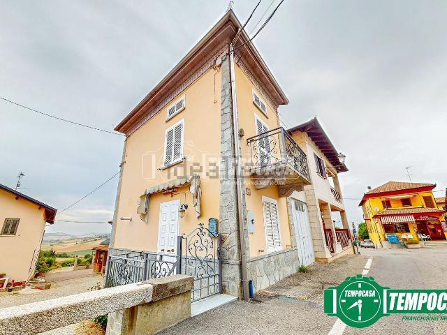 Casa in vendita a Cuccaro Monferrato, Alessandria