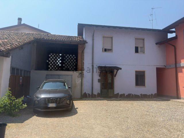 Casa in vendita a Orio Litta, Lombardia