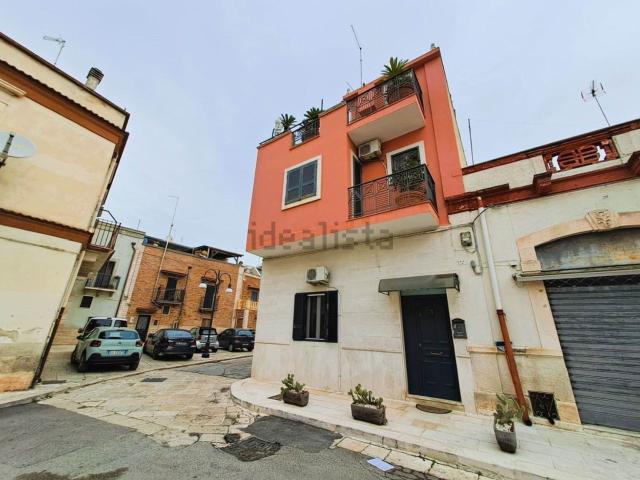 Casa in vendita a Ceglie del Campo, Bari