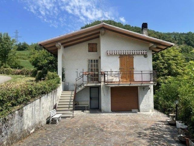 Casa in vendita a Appennino Reggiano, Re