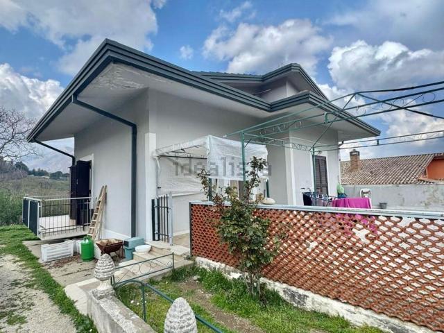Casa in vendita a Avellino, Campania