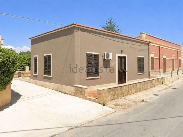 Casa in vendita a Strasatti, Marsala