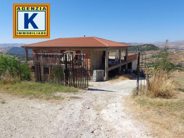 Casa in vendita a San Cataldo, Sicilia