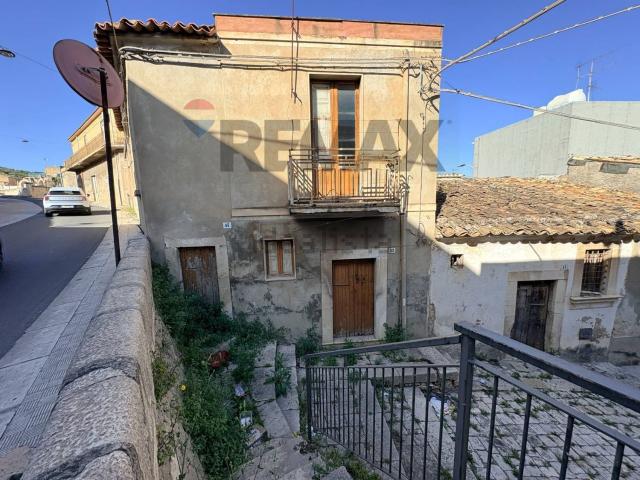 Casa in vendita a Comiso, Sicilia