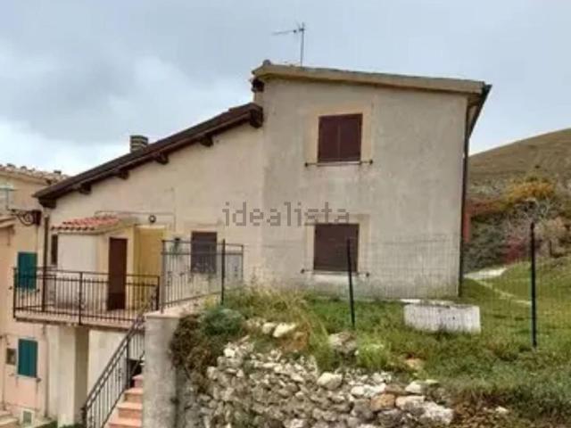 Casa in vendita a Marche, Macerata