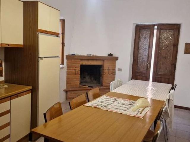 Casa in vendita a Sellano, Umbria