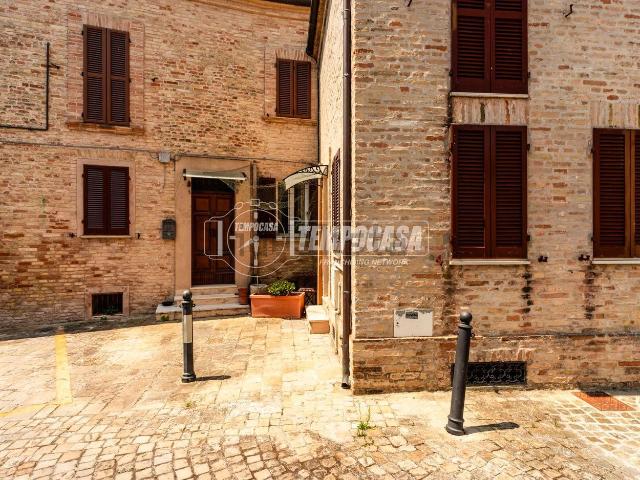 Casa in vendita a Contrada Celeste, Marche
