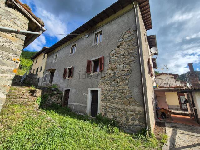 Casa in vendita a Castiglione Di Garfagnana, Lucca