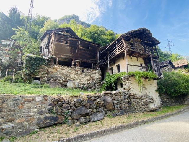 Casa in vendita a Fontainemore, Aosta
