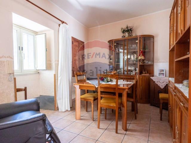Casa in vendita a Francavilla Di Sicilia, Sicilia