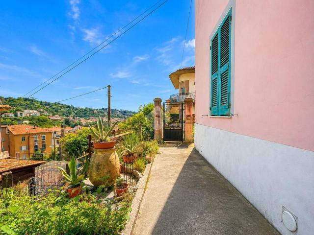 Casa in vendita a Torracca Inferiore, La Spezia