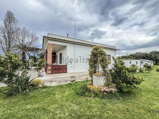 Casa in vendita a Le Salzare, Aprilia