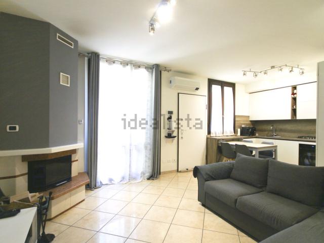 Casa in vendita a Barlassina, Monza e della Brianza