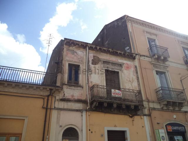 Casa in vendita a Giarre, Sicilia