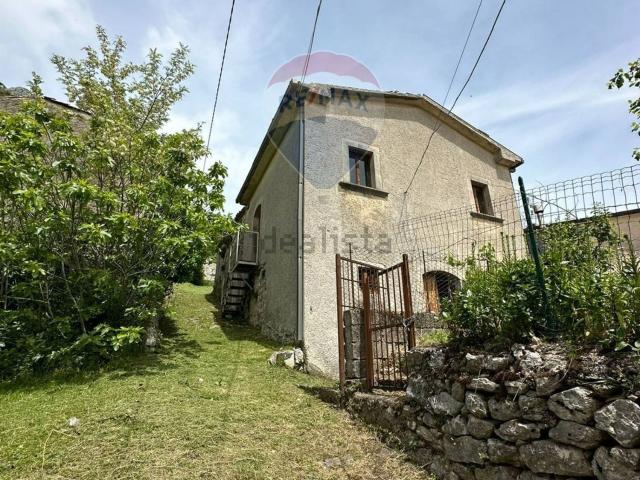 Casa in vendita a Rocchetta A Volturno, Molise