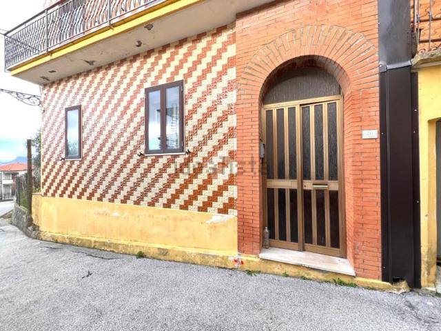 Casa in vendita a Santo Stefano Del Sole, Campania