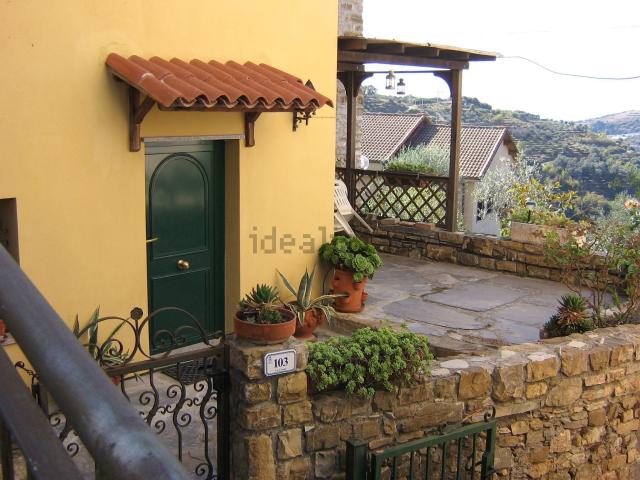Casa in vendita a Pompeiana, Liguria