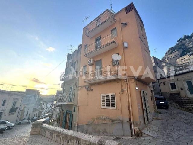 Casa in vendita a Balata, Cava D'aliga