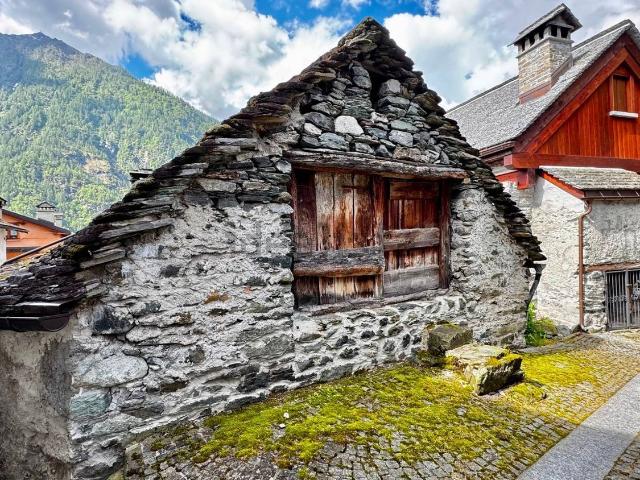 Casa in vendita a Bannio Anzino, Piemonte