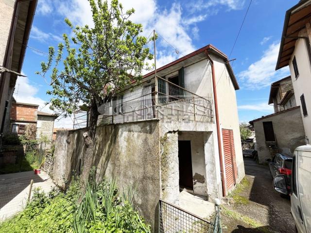 Casa in vendita a Umbertide, Umbria