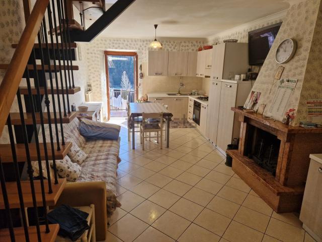 Casa in vendita a Carsoli, Abruzzo