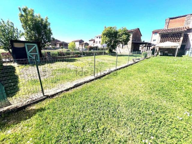 Casa in vendita a Parezzana, Capannori