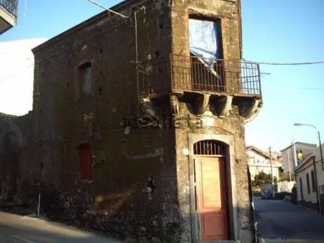 Casa in vendita a Giarre, Sicilia