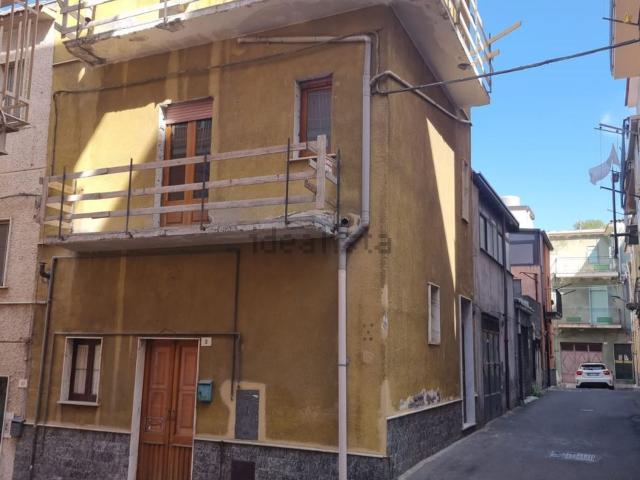 Casa in vendita a Bronte, Sicilia