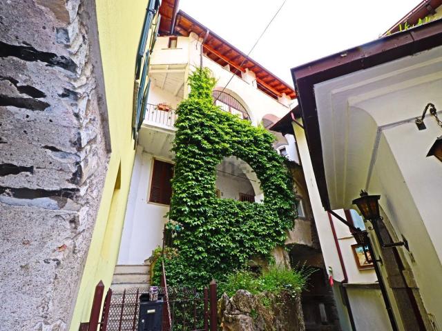 Casa in vendita a Tremezzina, Como