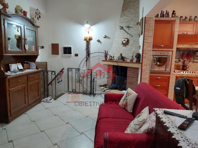 Casa in vendita a Valenzano, Bari