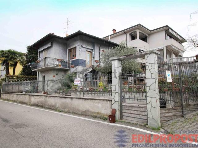 Casa in vendita a Ceriano Laghetto, Lombardia