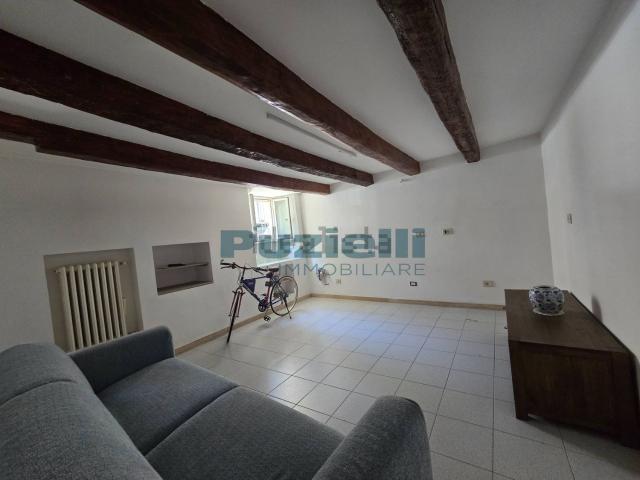 Casa in vendita a Marche, Fermo
