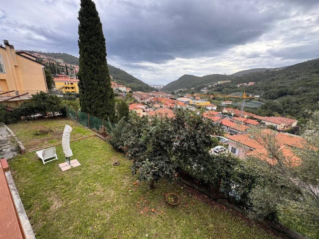 Casa in vendita a Tovo San Giacomo, Liguria