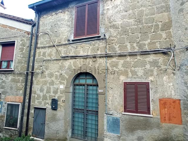 Casa in vendita a Montefiascone, Lazio