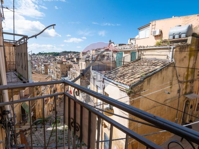 Casa in vendita a Canalotto, Caltagirone