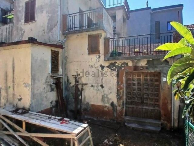 Casa in vendita a Baronissi, Campania