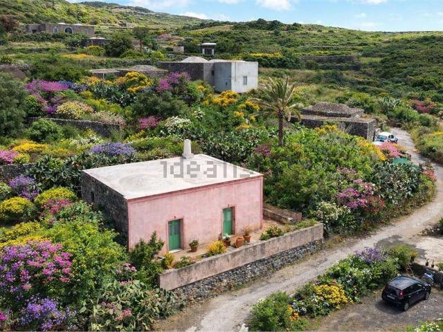 Casa in vendita a San Vito, Pantelleria Aeroporto