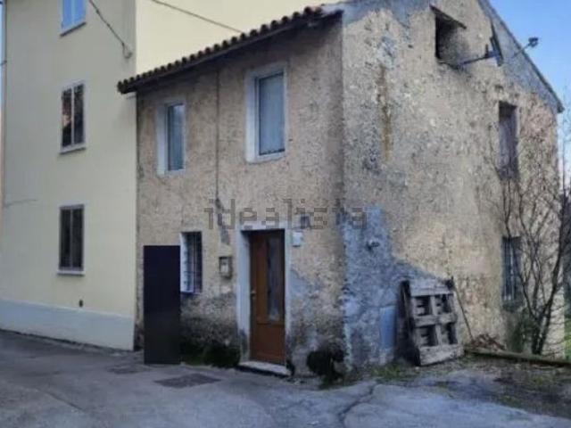 Casa in vendita a Velo D'astico, Veneto