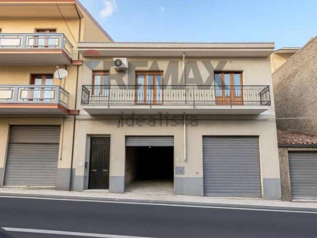Casa in vendita a Linguaglossa, Sicilia