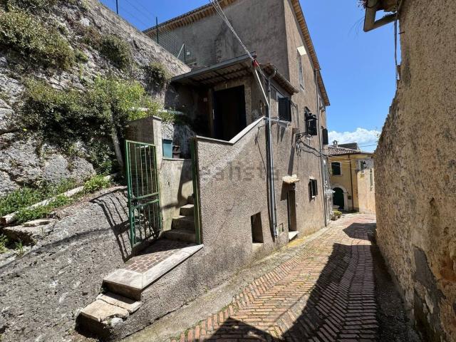 Casa in vendita a Rocca D'arce, Lazio