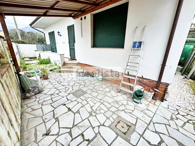 Casa in vendita a Seravezza, Toscana