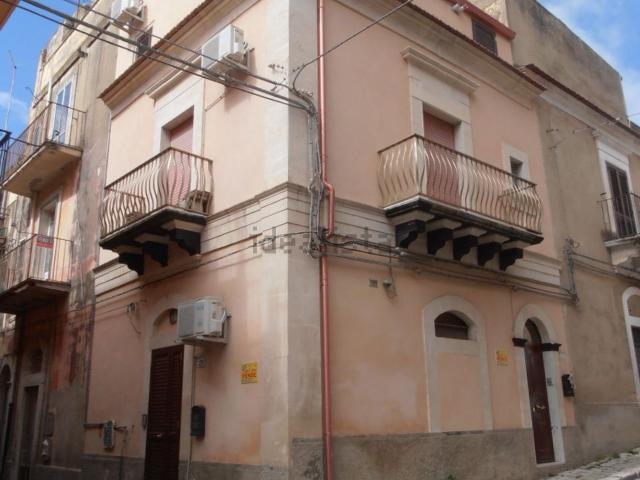 Casa in vendita a Ragusa Ibla, Ragusa